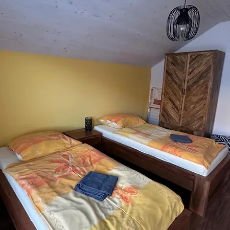 U Gunara Vyhne - Akacia דירה *