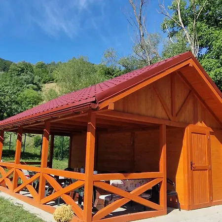 U Gunára Vyhne - Akácia * Vyhne