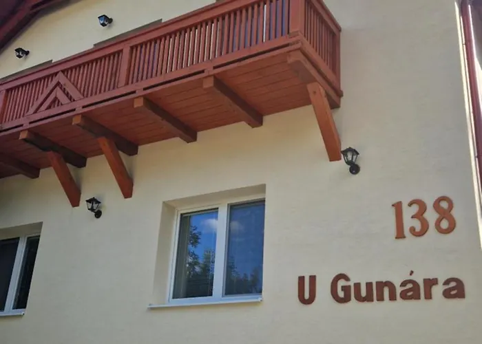 U Gunara Vyhne - Akacia